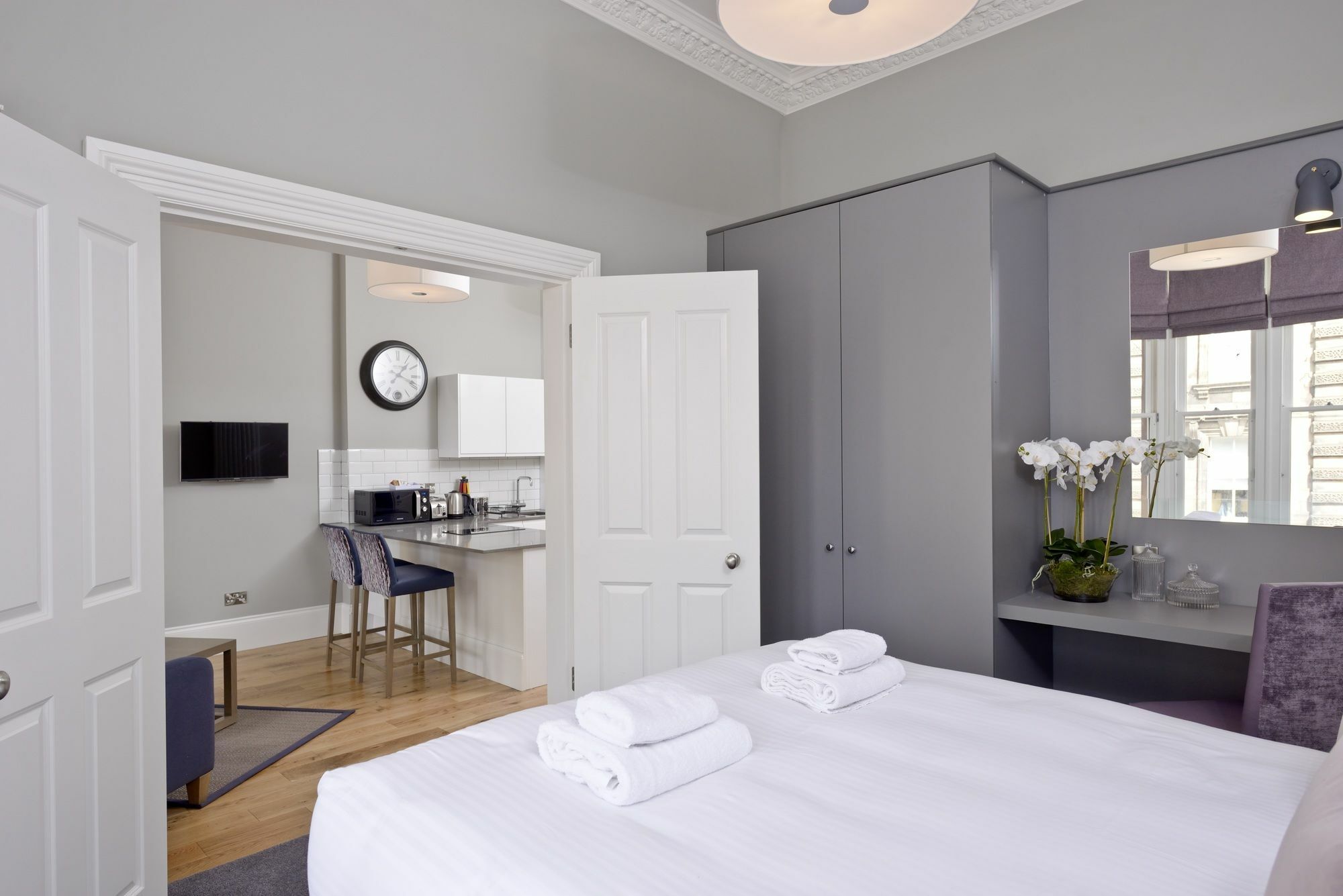 Destiny Scotland Apartments At West End - Princes Street Единбург Екстериор снимка